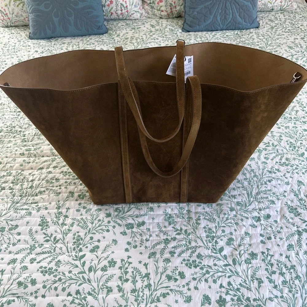 NWT Elegant Tan Suede Tote Bag - Picture 2 of 6